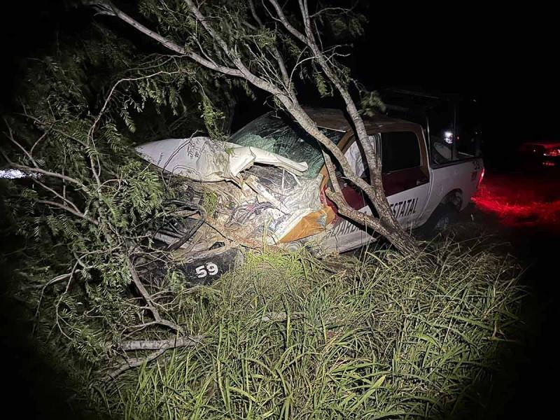 Camioneta de la policia estatal de Tamaulipas después de haberse estrellado por enfrentamiento a delincuentes. Fuente: Excelsior