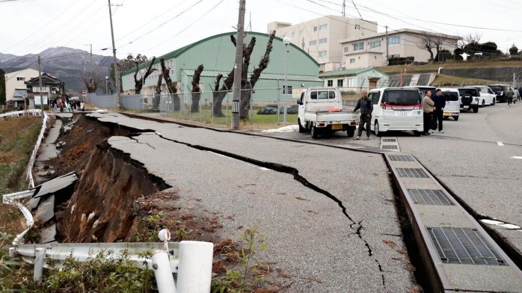 Tras la emergencia del terremoto ocurrido el 1 de enero de 2024, también la Embajada de México en Corea se ha unido a la asistencia o protección de cualquier connacional que pueda ser afectado. Fuente: AFP