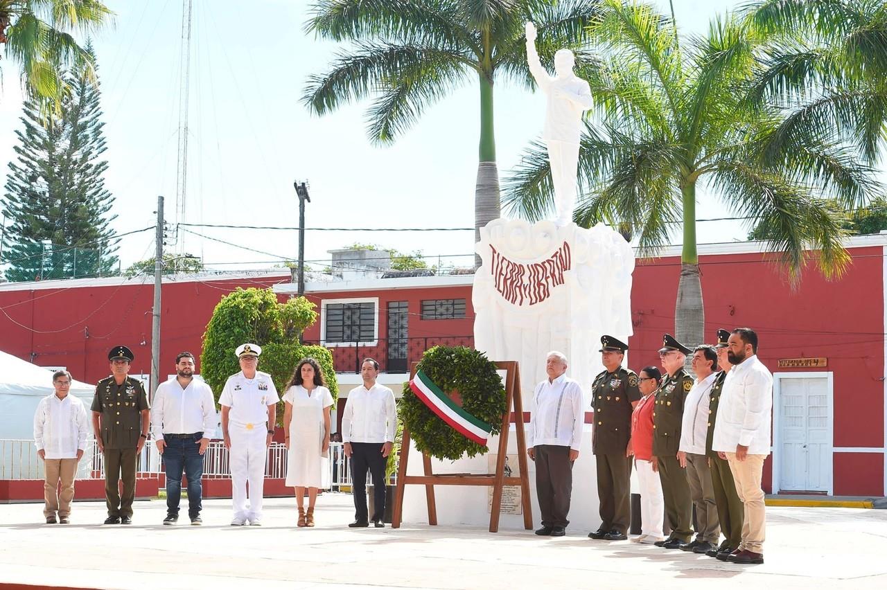 El presidente López Obrador estuvo presente durante una ceremonia luctuosa en honor al benemérito del estado Foto: Gobierno de México