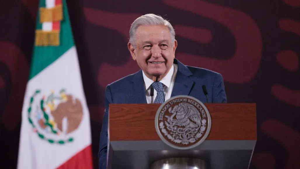 AMLO felicita a periodistas en su día: Me hubiera gustado tener ese oficio