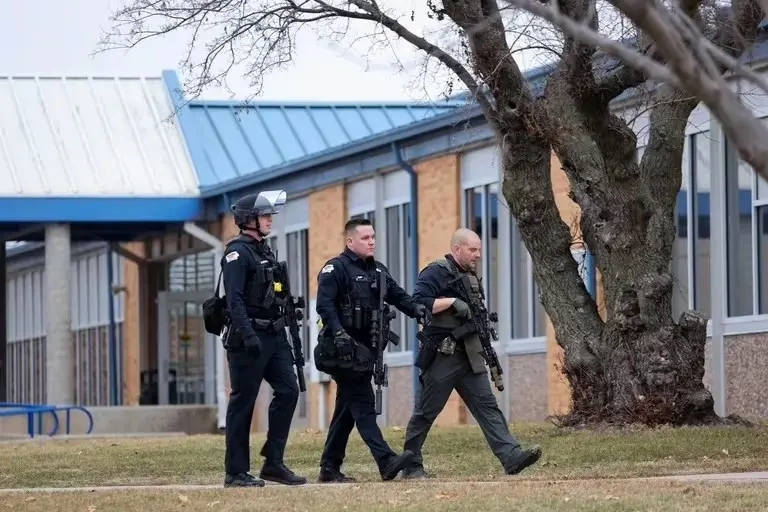 Tiroteo en escuela de EU: Perry High School, en Iowa