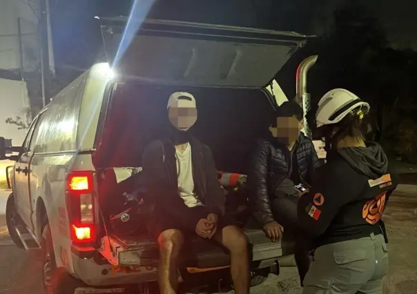 Rescatan a dos jóvenes extraviados en el Cerro de las Mitras