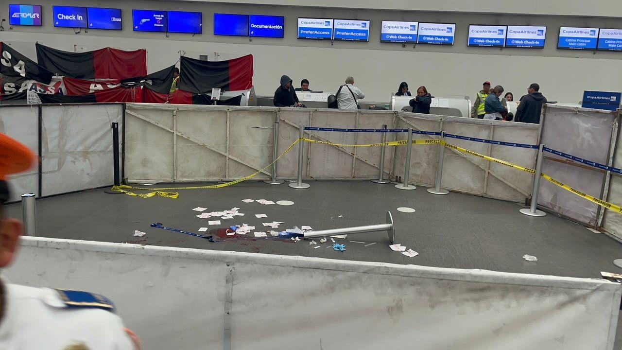 Agresión con cuchillo a venezolano en Aeropuerto de Ciudad de México. Foto: Ramón Ramírez