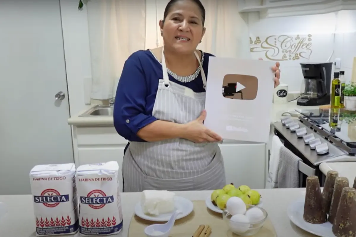 Youtuber de BCS comparte sus recetas de comida y su canal supera los 100 mil suscriptores. Foto: Captura / YouTube @unaventanaamicocina