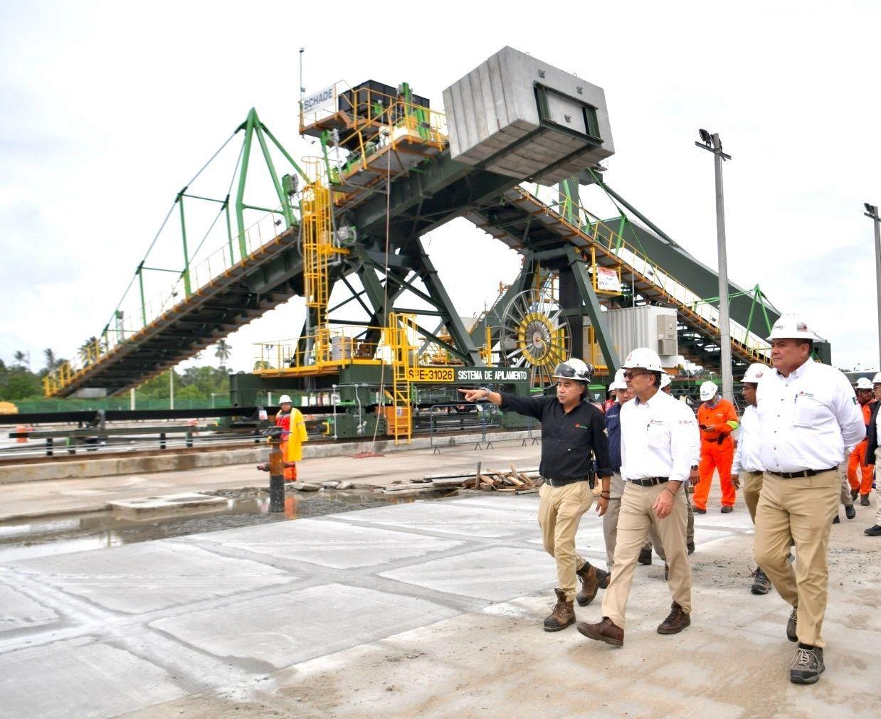 Refinería Olmeca en Tabasco. Foto: Pemex X