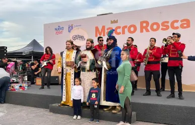 Llegan Reyes Magos con Macro Rosca a la Explanada de los Héroes