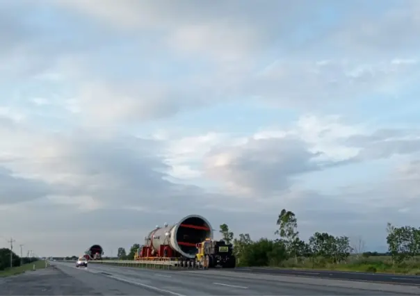 Precaución: Traslado de reactores en la carretera Tampico- Victoria