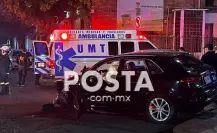 Conductor ebrio choca contra autos estacionados en el centro de Monterrey