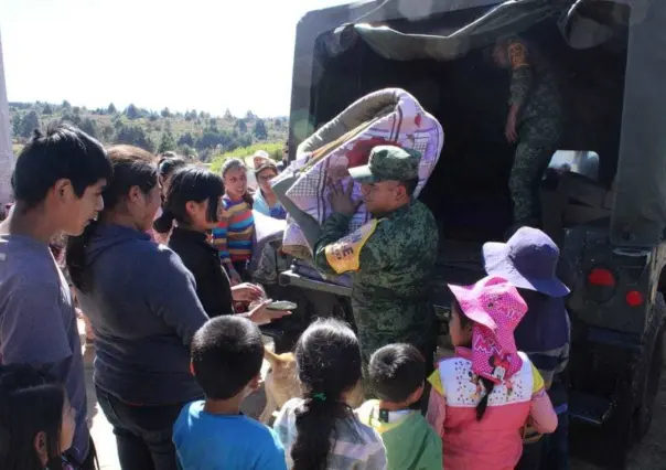 El Ejército Mexicano brinda apoyo a la población vulnerable de Temoaya