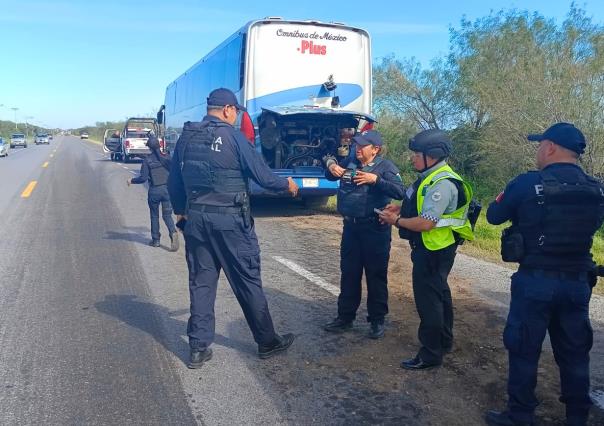 Reportan choque de autobuses en carretera San Fernando - Reynosa