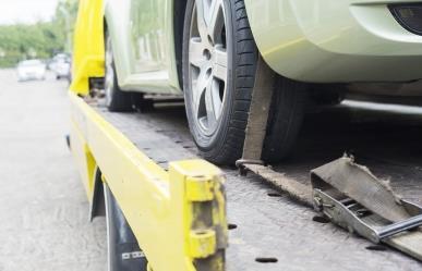 Bancada perredista logra eliminar abusos de grúas en rutas federales