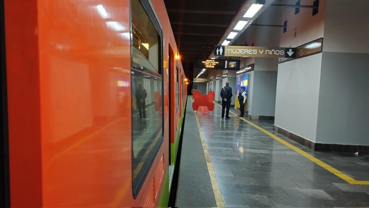 Línea 12 del Metro de CDMX está suspendida por una revisión al sistema eléctrico.        Foto: @patrimunive