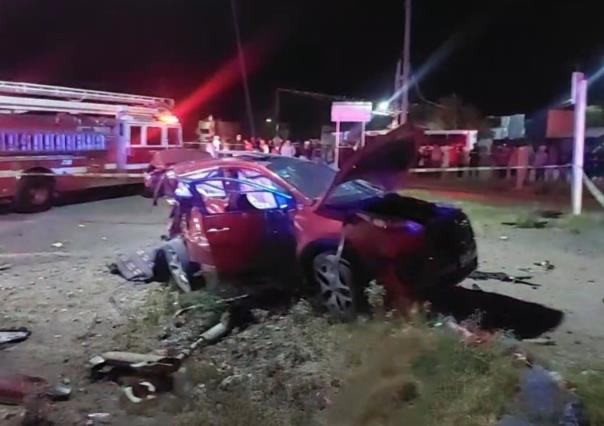 Embiste tren a camioneta en San Juan del Río, Querétaro; hay dos mujeres muertas