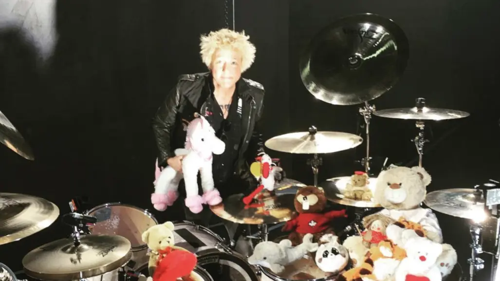 Muere James Kottak, exbaterista de Scorpions