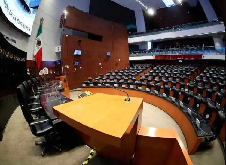 Elección de 10 comisionados de cuatro organismos autónomos pendiente en Senado.  Foto: Especial