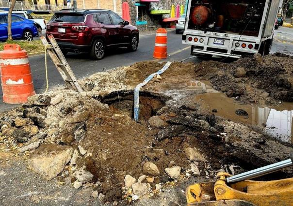 Reducen servicio de agua en Toluca por reparación de fuga