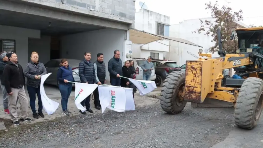 Avanza Paco Treviño con obras de pavimentación en Juárez