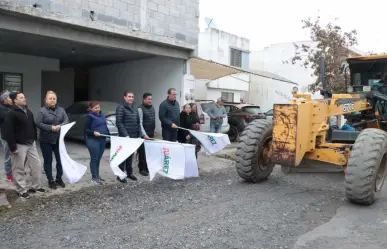 Avanza Paco Treviño con obras de pavimentación en Juárez