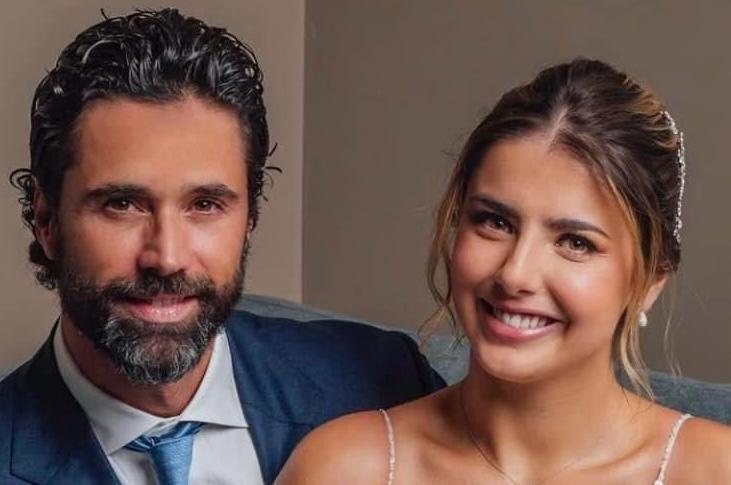 El actor Matias Novoa descartó embarazo de su esposa la actriz Michelle Renaud Foto: Facebook