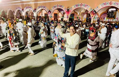 Joven umanense impulsa las fiestas tradicionales en toda la península de Yucatán