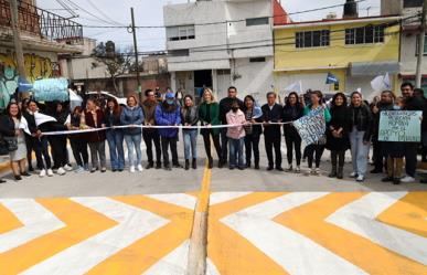 Entrega Huixquilucan repavimentación de calles