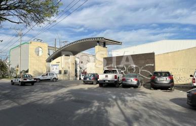 Reportan fuga de aceite en empresa de la colonia Nuevo Milenio de Guadalupe