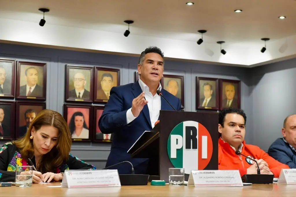 Lealtad para ganar en el 2024, enfatiza Alejandro Cárdenas a militantes del PRI. Foto: @alitomorenoc