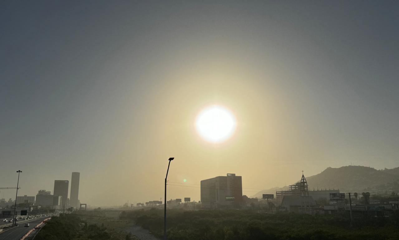 Luego de los fuertes vientos registrados en los últimos días, la Zona Metropolitana de Monterrey ha registrado un alta concentración de PM10. Foto: POSTA Nuevo León