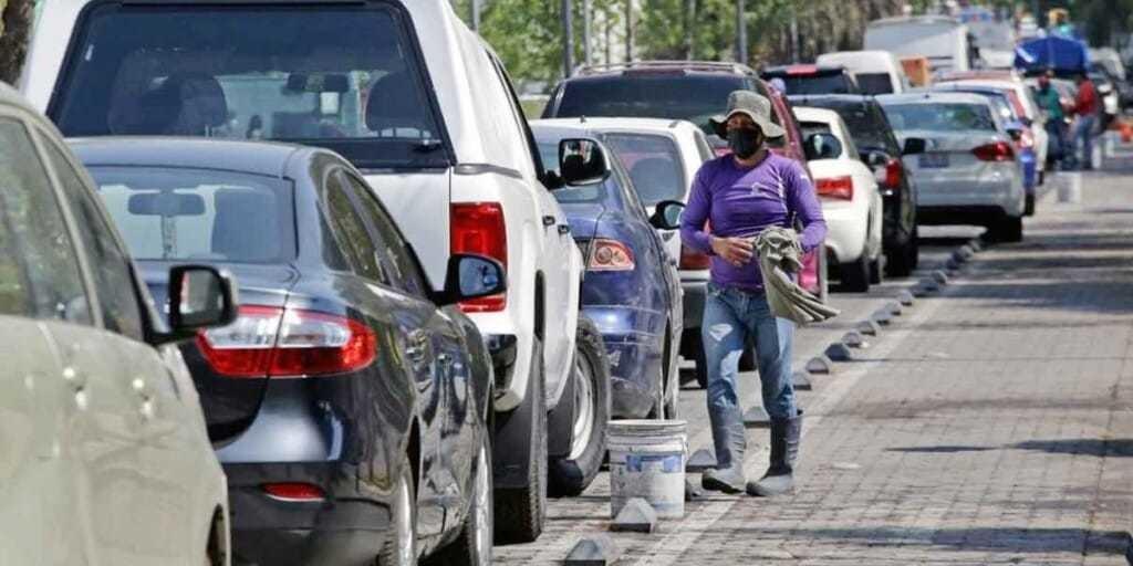 Gobierno de Toluca anuncia operativos contra franeleros. Foto: poderedomex