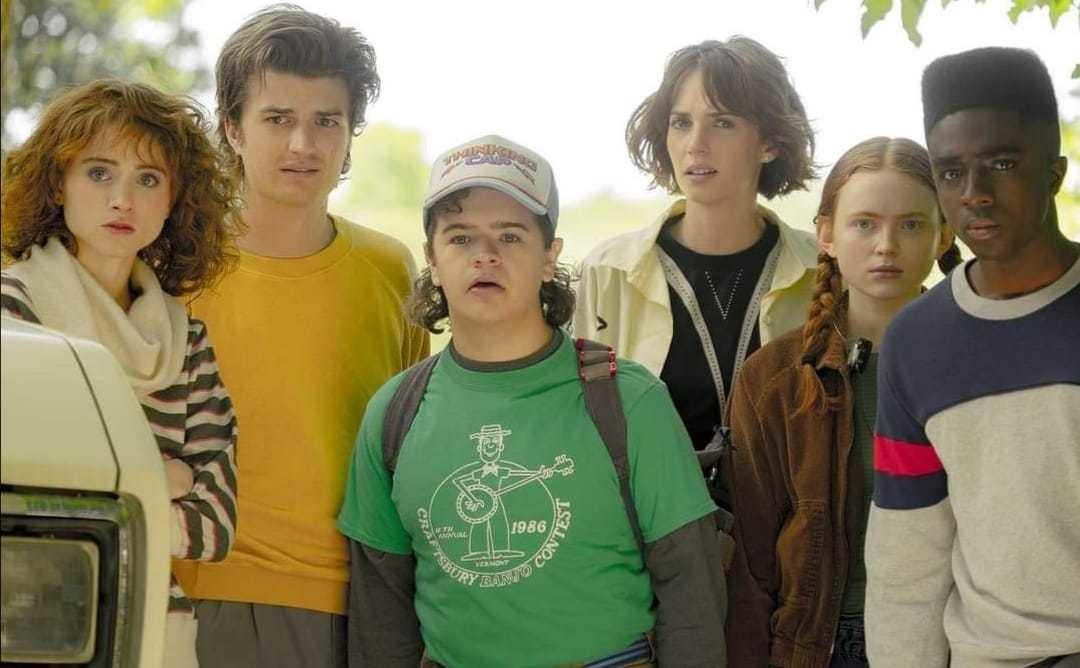 Natalia Dyer, Joe Keery, Gaten Matarazzo, Maya Hawke, Sadie Sink y Caleb McLaughlin en la cuarta temporada de Stranger Things. Foto: Netflix