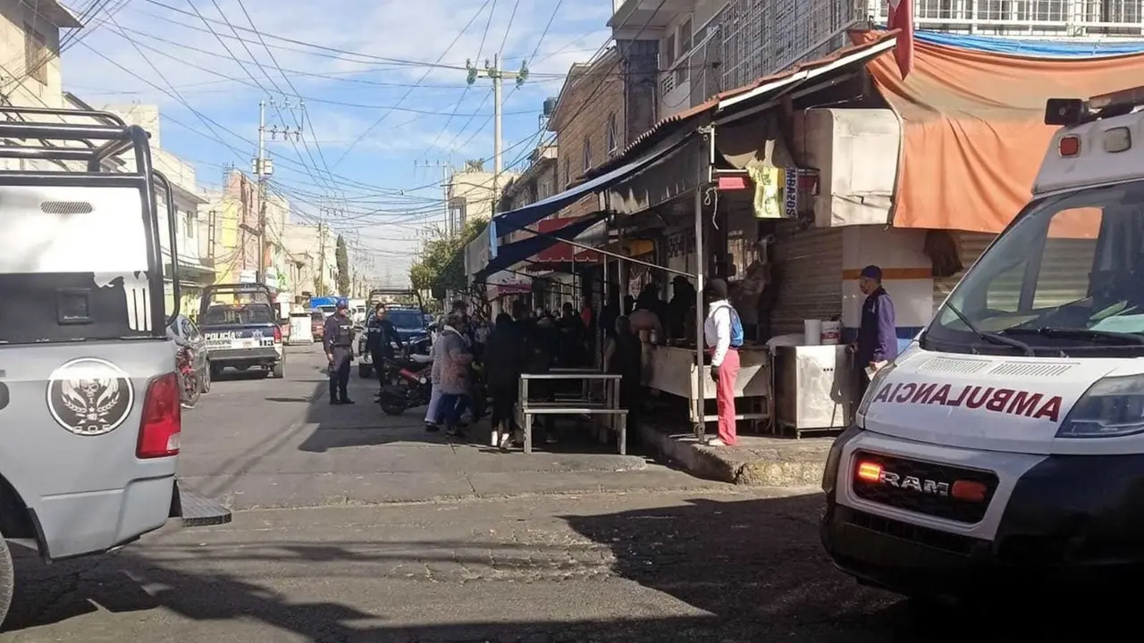 Las autoridades no especificaron si las dos personas que murieron eran comensales del negocio. Foto: FB Aux Cross Louis