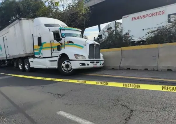 Matan a trailero en la autopista México-Querétaro