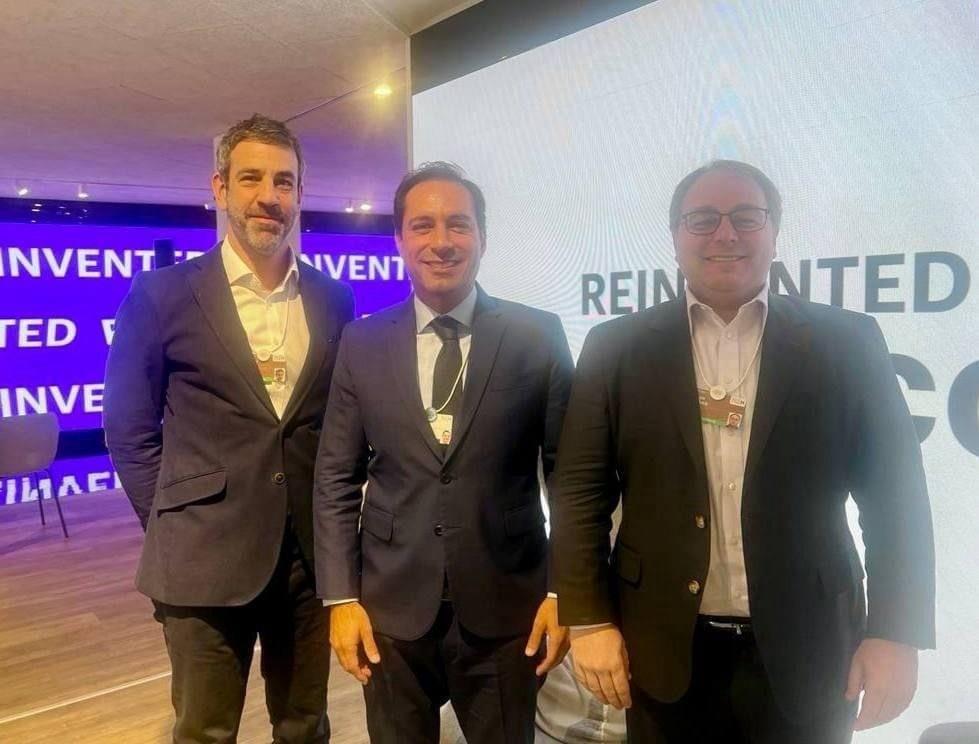 Vila Dosal informó que se reunió con una importante empresa tecnológica de nivel mundial Foto: HÉCTOR GUAREPO