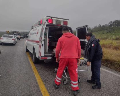 Guardia Estatal brinda asistencia en accidente vial en Aldama