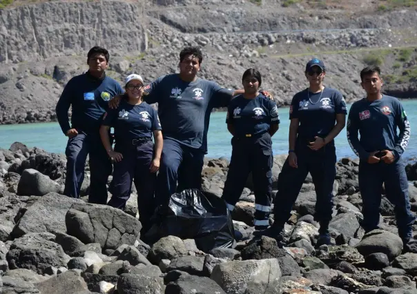 Voluntarios en La Paz limpian arrecifes y manglares: ¡Únete a Mar Libre!