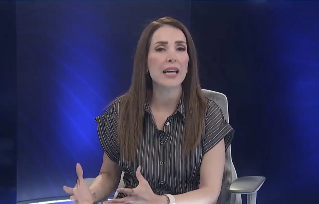 Tras varios días de incertidumbre, Azucena Uresti decidió romper el silencio y aclarar la situación. FOTO: X.