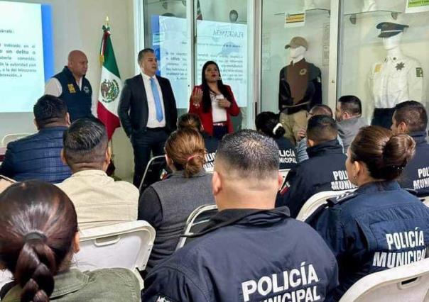Policías de UNAVI reciben curso de capacitación en atención a víctimas de violencia familiar