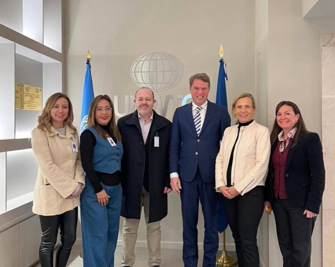 El Director Regional para las Américas, Gustavo Santos, destacó la necesidad de promover a Nuevo León como destino turístico a nivel internacional. Foto: Secretaría de Turismo de Nuevo León.