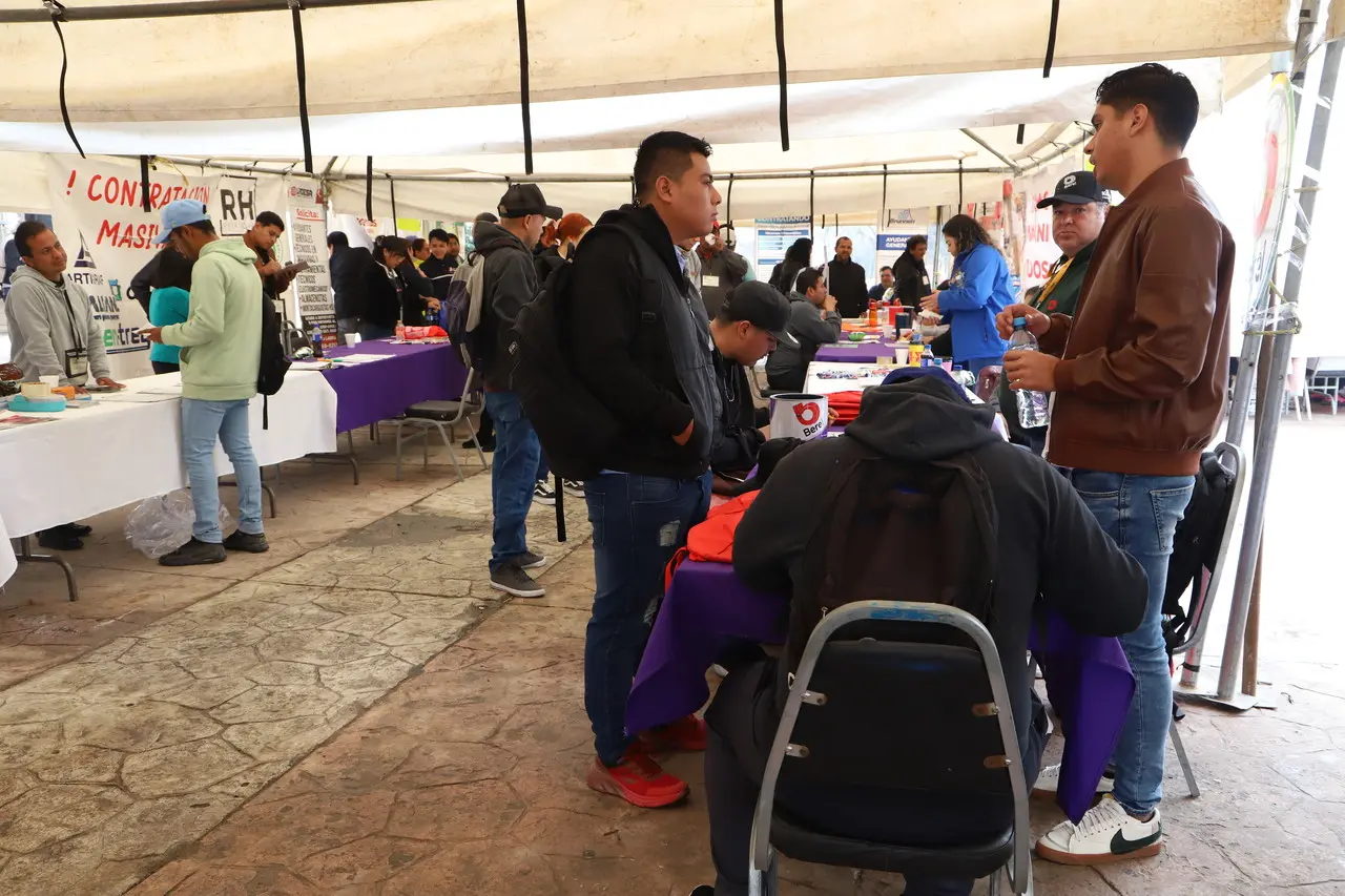 Entre las vacantes más destacadas se encontraban ayudantes generales, montacarguistas, enfermeras, personal administrativo y técnicos operativos. Fotos: Municipio de García