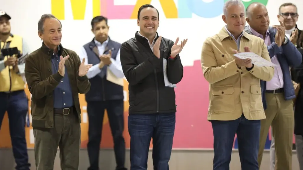 Visita Manolo Jiménez el Instituto Eduardo Tricio Gómez en Torreón