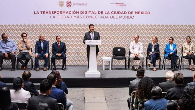 Anuncia Martí Batres la instalación de más puntos de acceso a WiFi gratis.  Foto: Captura