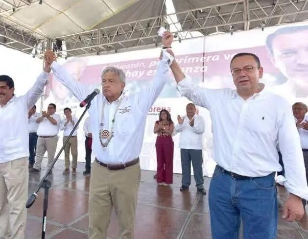 Germán Martínez va con AMLO | Fuente: @BulgarAmbisiozo