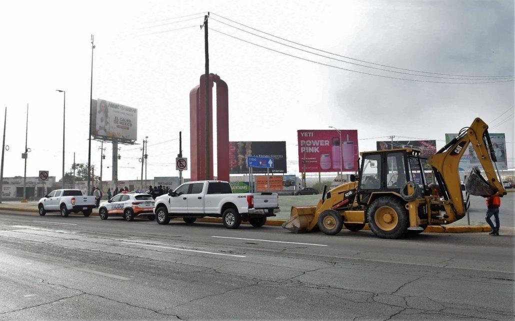 Anticipando un tráfico lento y una mayor carga vehicular, Von Bertrab hizo un llamado a la ciudadanía para que tenga comprensión, paciencia y evite sobrecargar la vialidad. (Fotografía: Gobierno de Torreón)