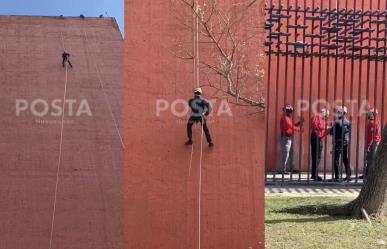 Colosio hace rapel en Faro del Comercio, anuncia mantenimiento (VIDEO)