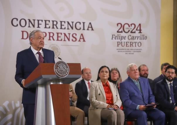 ¡Tirando aceite! AMLO presume aceptación del 64%