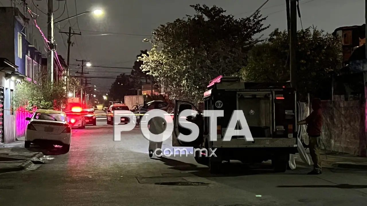 A la llegada de Protección Civil de San Nicolás y la policía encontraron a dos personas alcanzadas por las balas. Foto: Raymundo Elizalde.