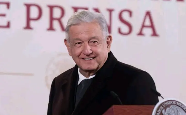 “Los fifís no se levantan temprano”: AMLO sobre mañaneras de Xóchitl