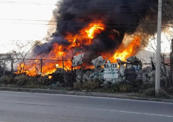 Se incendia terreno baldío en San Nicolás
