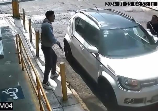 Tlalnepantla: Roban su auto a una mujer a punta de pistola