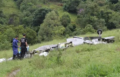 Mueren siete personas tras estrellarse avioneta en Minas Gerais, Brasil